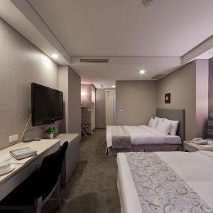 Deluxe Quadruple Room