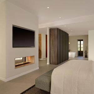 Loewe, 1 Bedroom Suite, 1 King, Bay view, High floor
