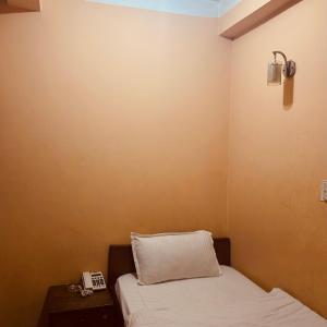 Single Room with Private Bathroom