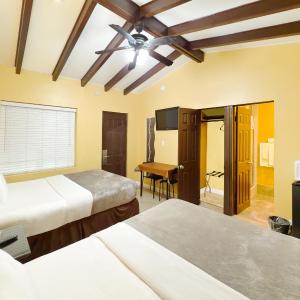 Standard Two Doubles Room