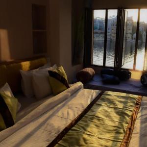 Double Room with Lake View