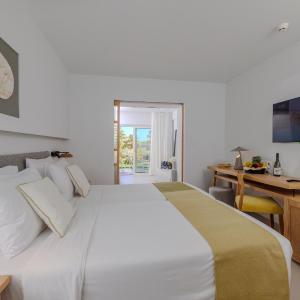 Suite with Garden View