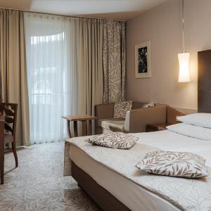Luxury Double Room Grand with Balcony