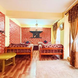Double Room with Shared Bathroom