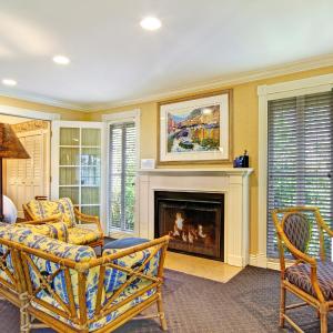 One-Bedroom Queen Suite - Valencia