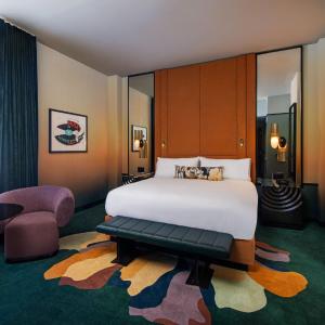 Standard King Room