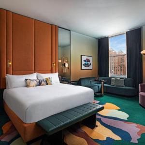Premier King Room with Park View