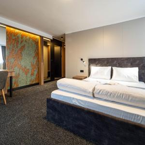 Superior Deluxe Double or Twin Room 