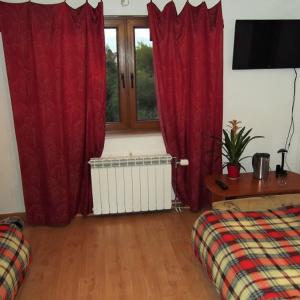 Double or Twin Room with Shared Bathroom