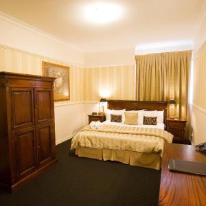 Suite with Spa Bath