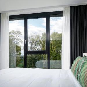 Standard Double Room with King Size Bed with Park View