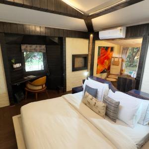 Superior Cottage