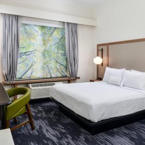King Room - Hearing Accessible