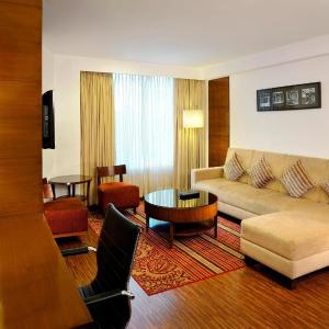Suite - 20% Discount on Food & Beverages. One way Airport Transfers Included