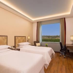 Premier Room with Twin Bed