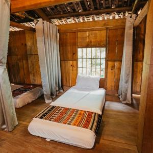 Single Bed in 10-Bed Dormitory Room