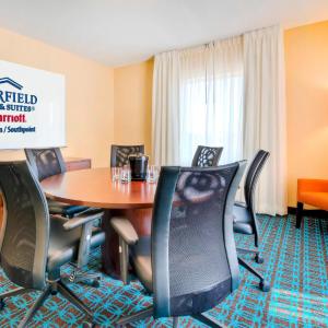 One-Bedroom King Suite with Conference Space