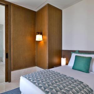 Luxury, 4 Bedroom Residence, High floor  