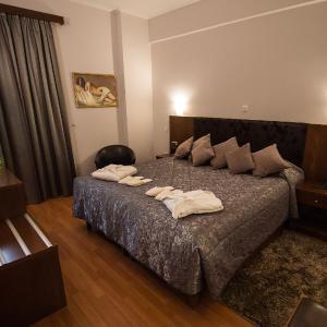 King Room with Spa Bath