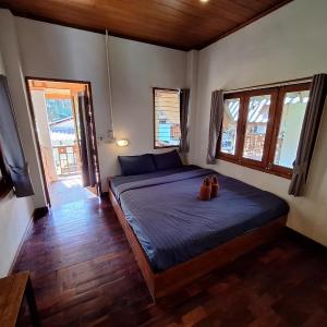 Bungalow with Patio