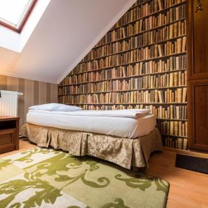Single Room with Bathroom