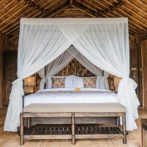 One-Bedroom Bamboo Pool Villa