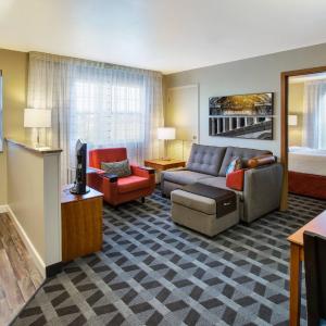 Two-Bedroom Suite