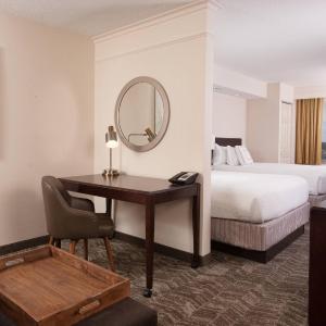 Queen Suite with Two Queen Beds, Roll-In Shower and Trundle Sofa - Mobility Access/Hearing Accessible