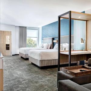 Queen Suite with Two Queen Beds and Trundle Sofa