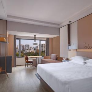 Premium, Guest room, 1 King, City view - 10% Discount on F&B and Laundry till 15th November 2026
