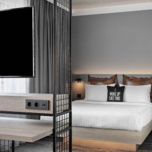 Moxyfied Family Room