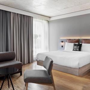 Moxyfied Family Sleeper, City view