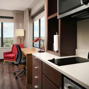Large King Studio - Hearing Accessible