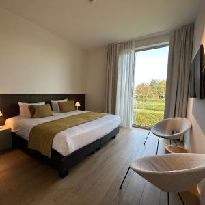 Deluxe Double Room with Garden View