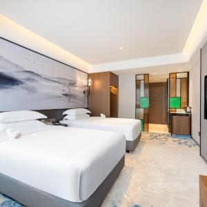 Business Garden View Twin Room