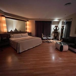 Suite with Spa Bath