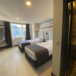 Deluxe Double or Twin Room with Sea View