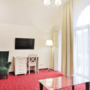 Deluxe King Apartment