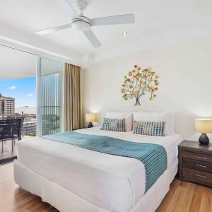 Three-Bedroom Apartment with Ocean View