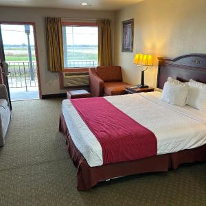 Deluxe Family Suite