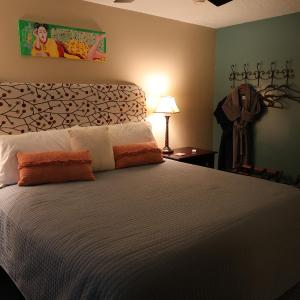 Suite with Garden View