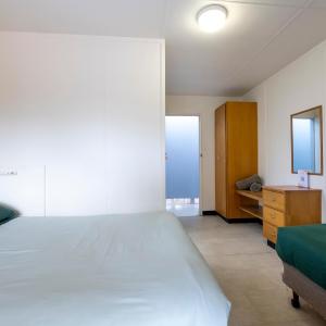 Budget Triple Room with Shower - Greenwood