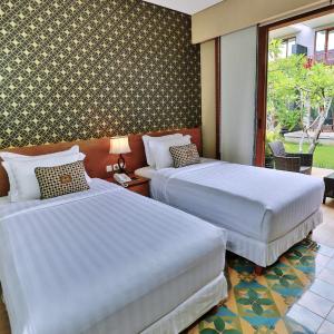 Cozy Garden Stay with Breakfast
