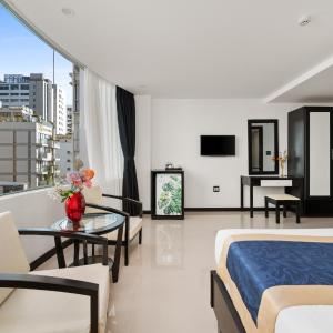 Deluxe Double Room with Sea View