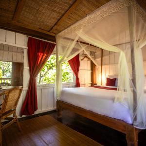 Premium Tree House