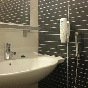 One-Bedroom Chalet Junior Plus with Private Sauna and Spa Access