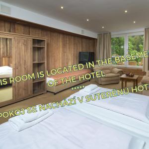 Economy Triple Room