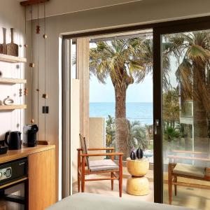 Premium King Room with Balcony and Sea View