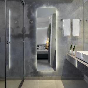 Classic Twin Room with Balcony and Inland View
