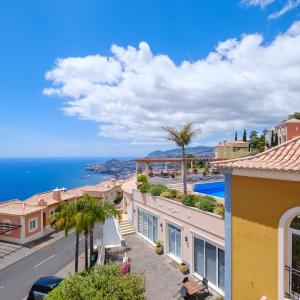 Three-Bedroom Apartment with Sea View